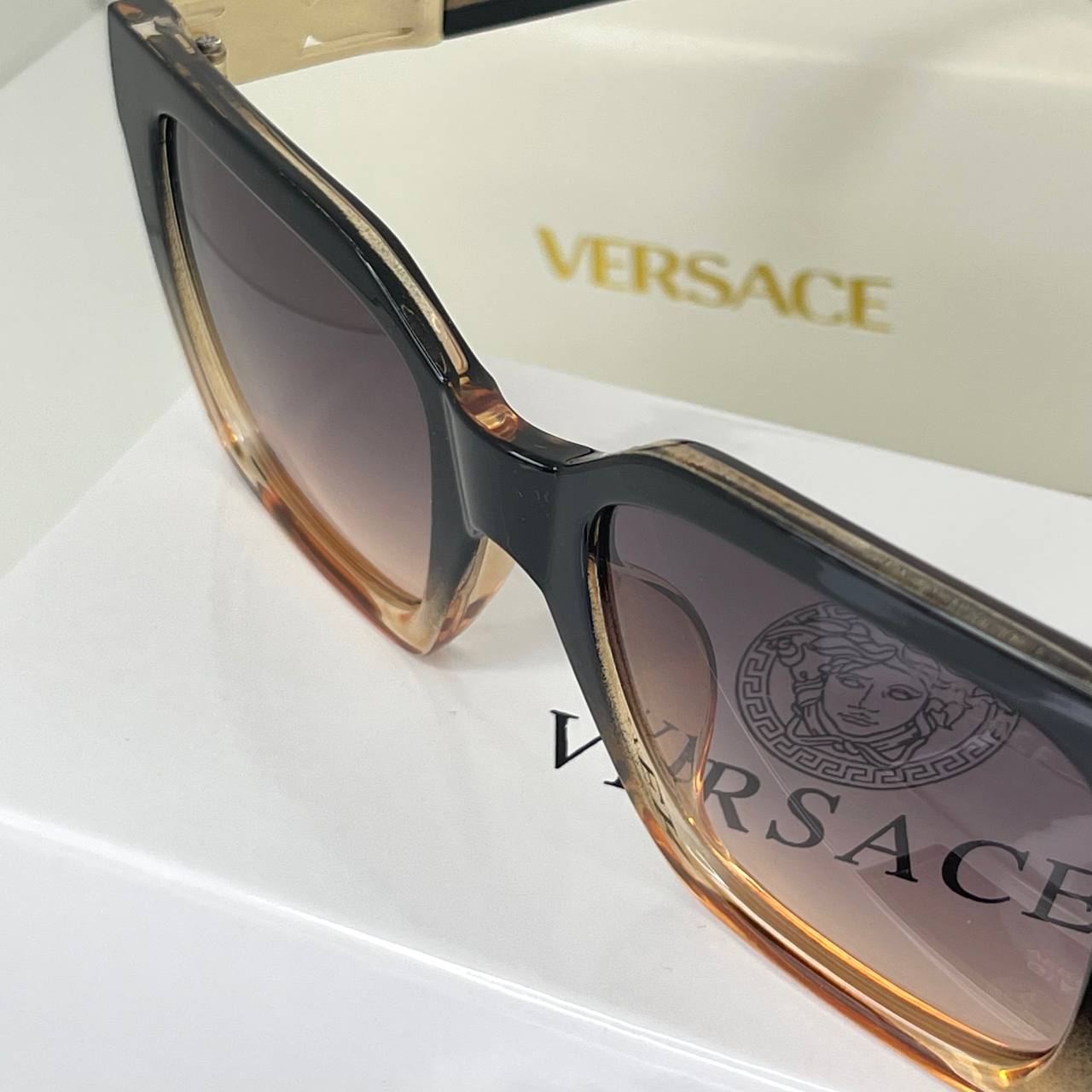 Versace Marron Dégradé