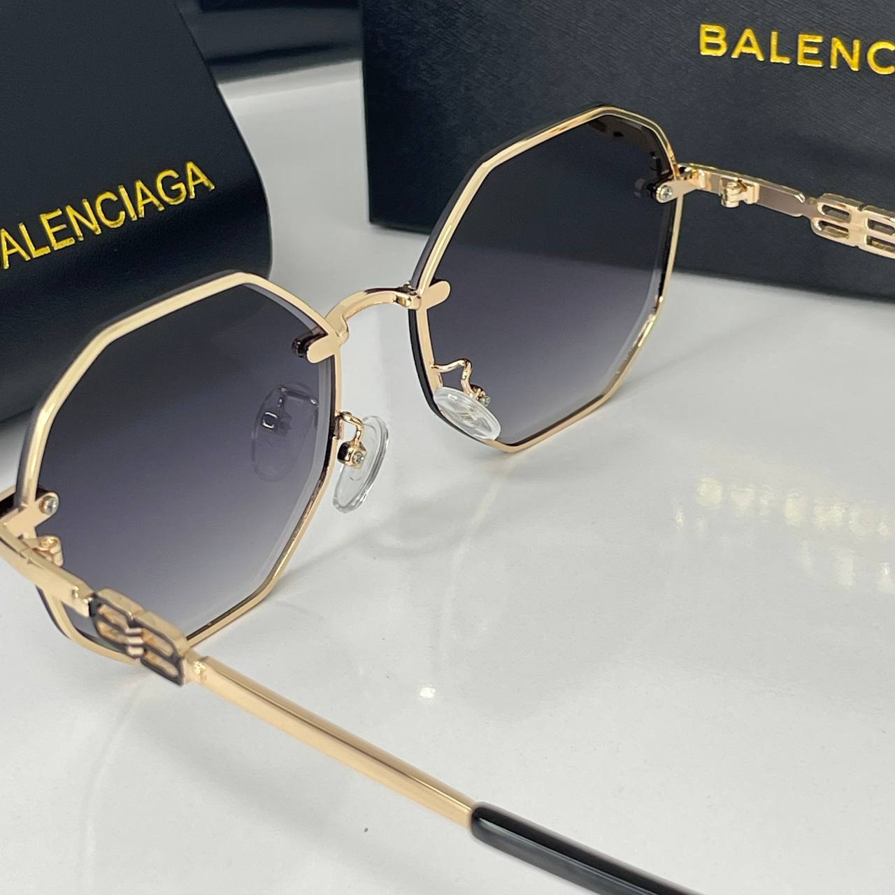 Balenciaga Noir Gold