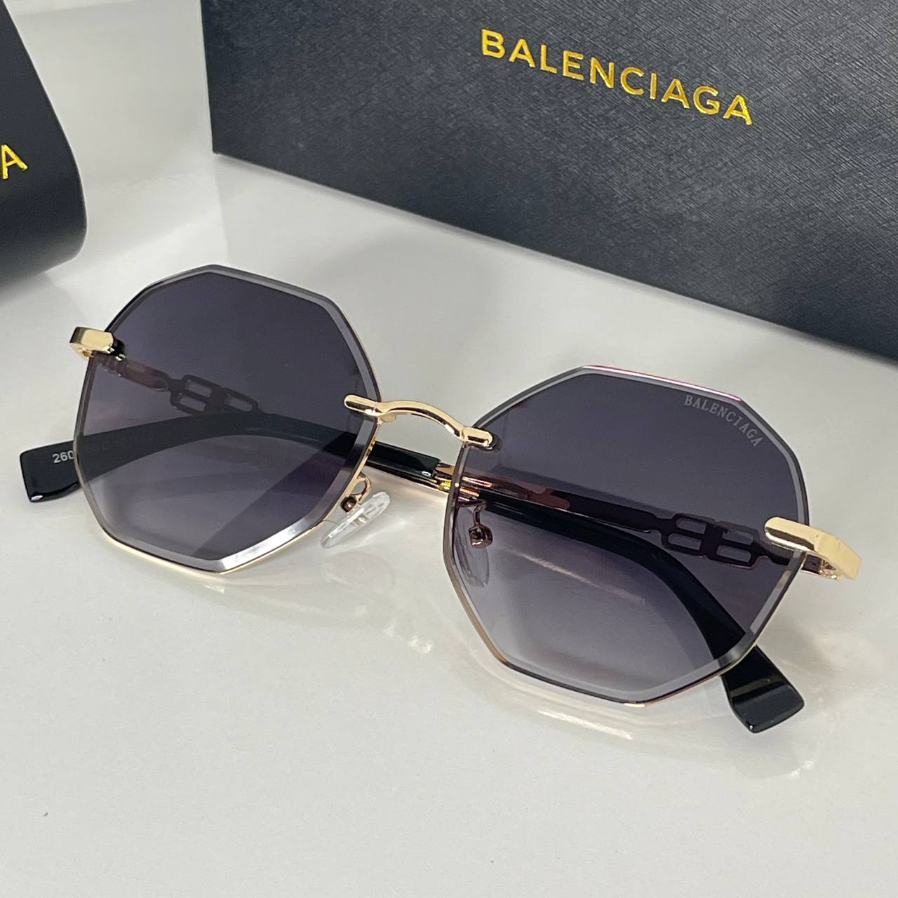 Balenciaga Noir Gold