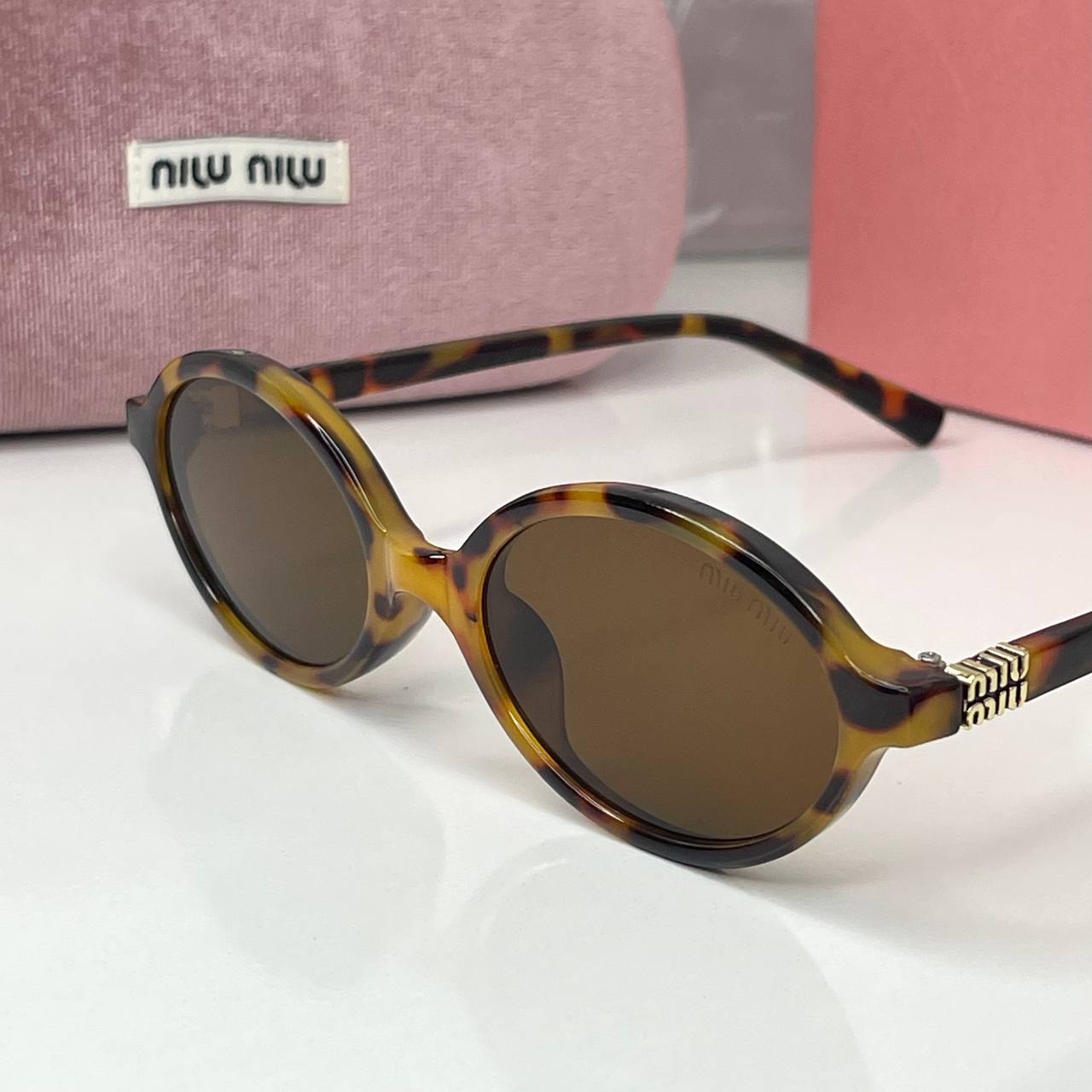 Mui Mui Gold