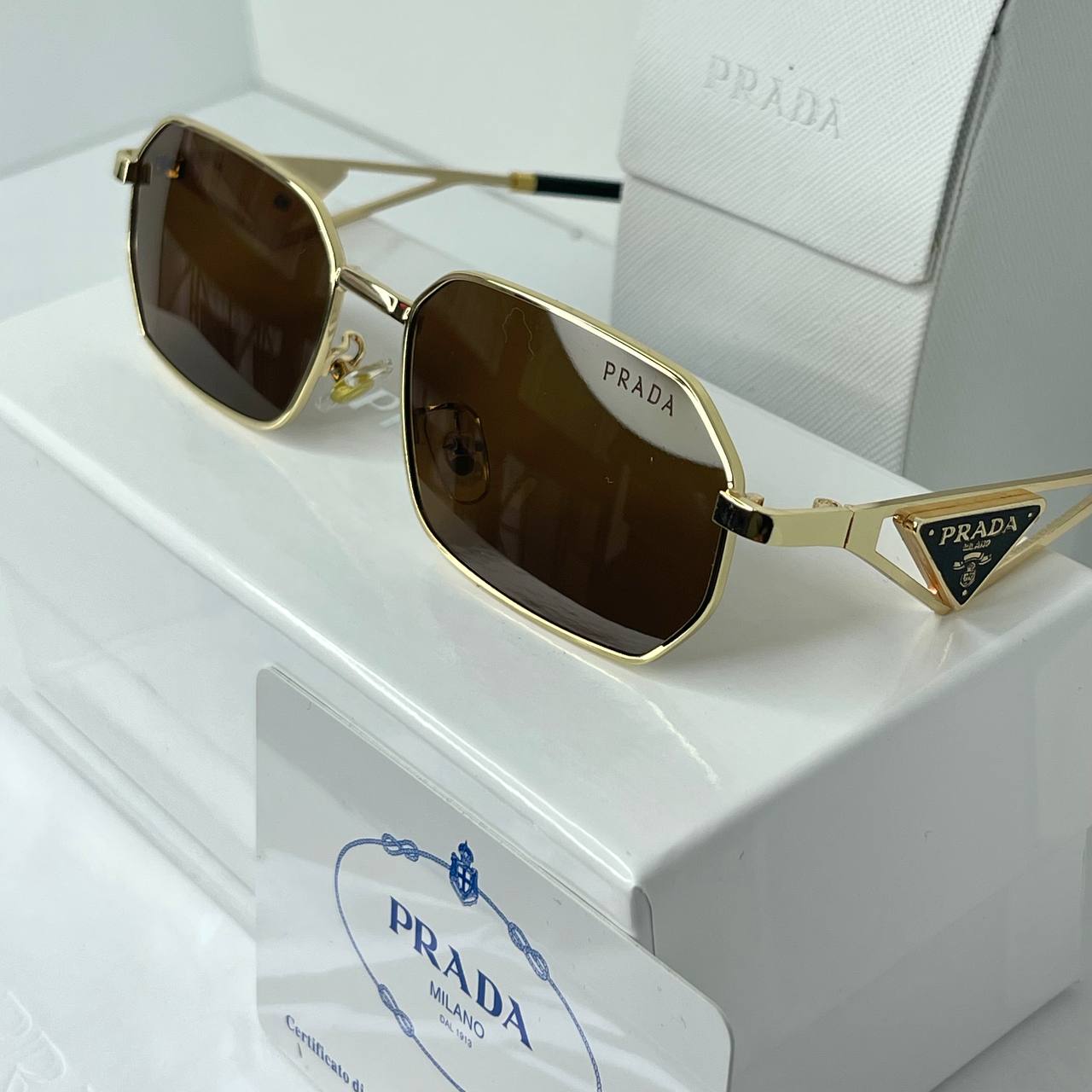PRADA GOLD