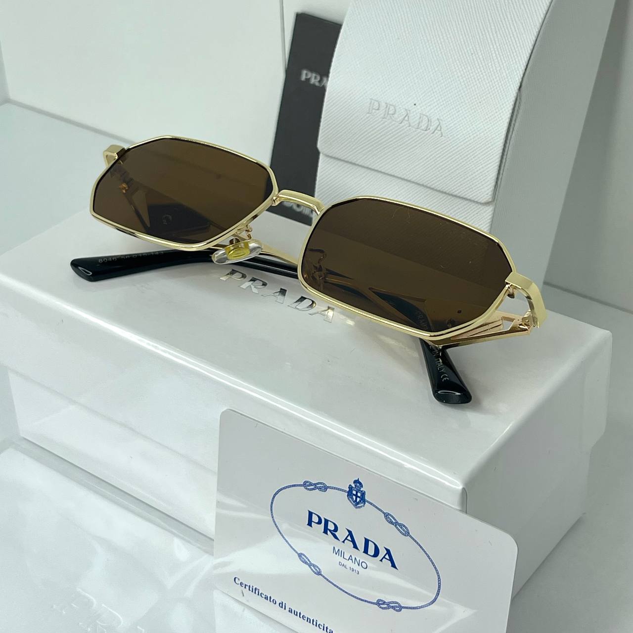 PRADA GOLD