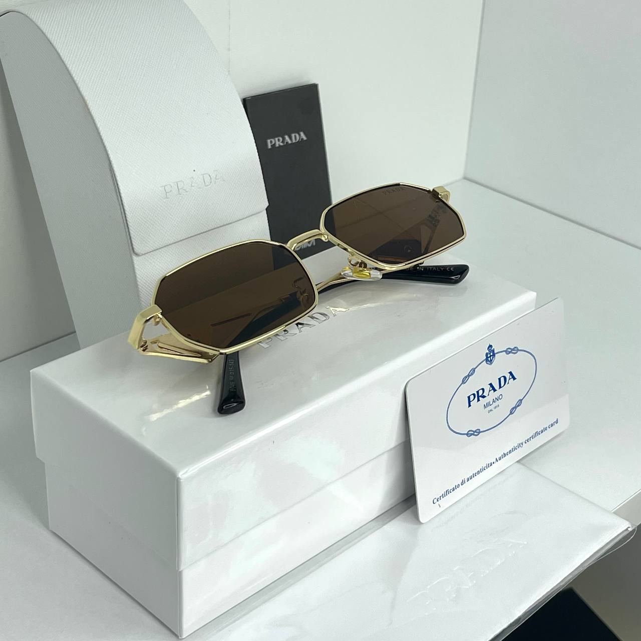 PRADA GOLD