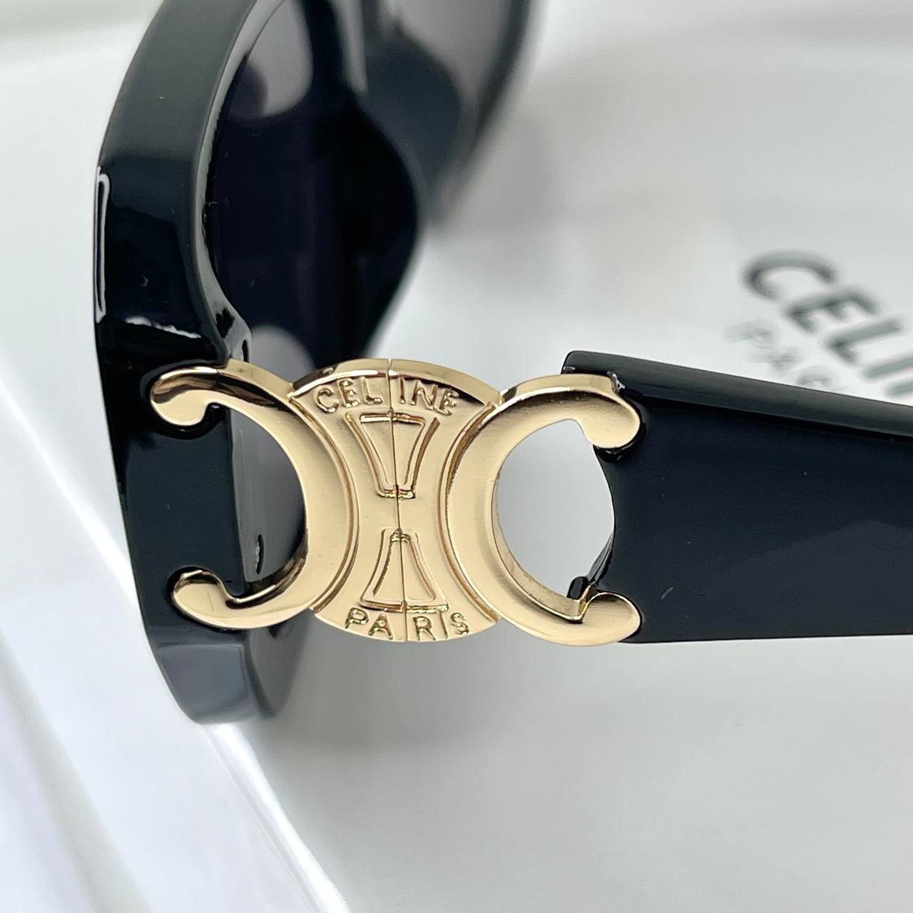 Céline Luxe Noir