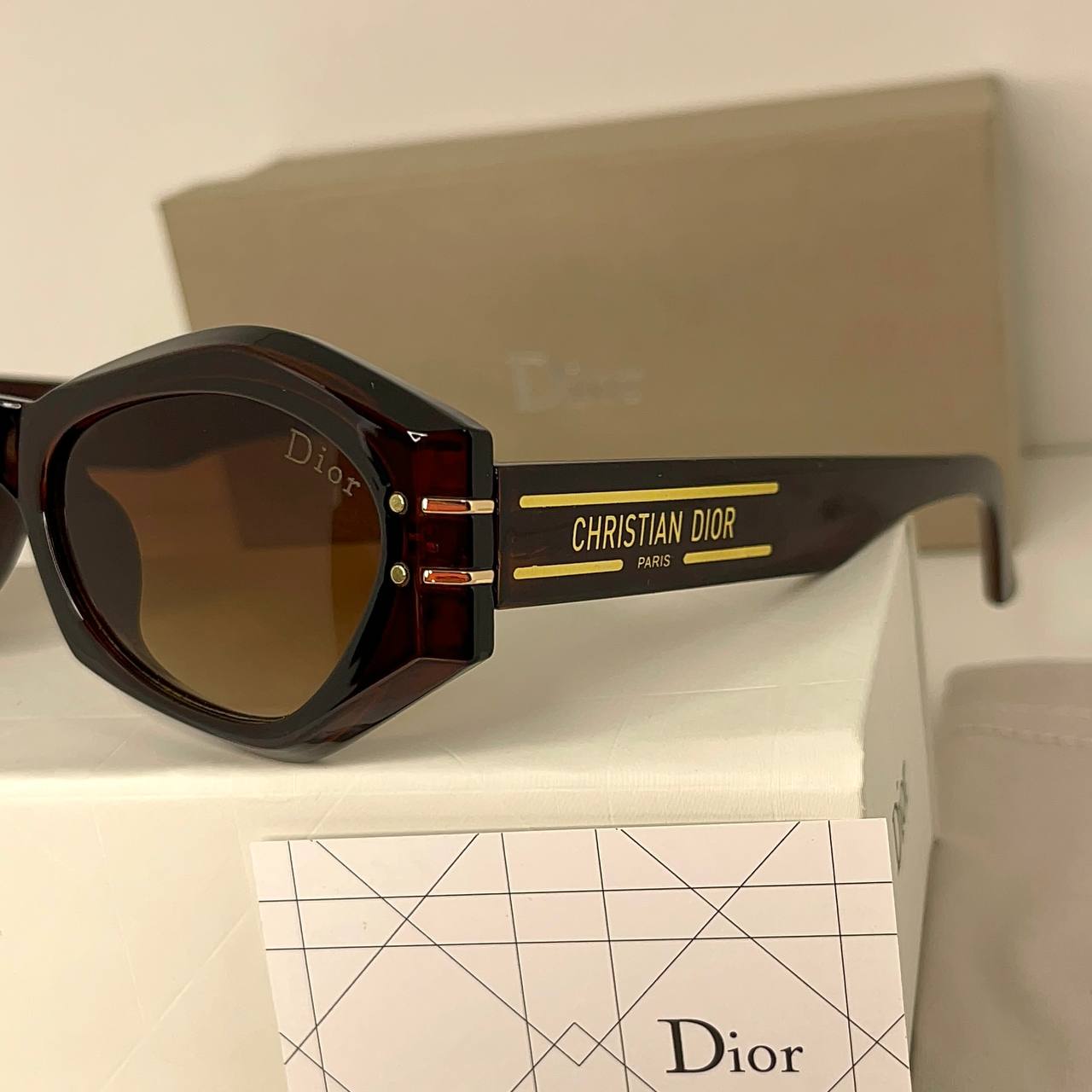 DIOR Marron