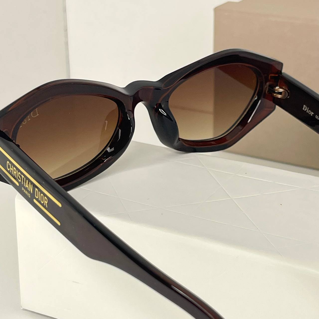 DIOR Marron