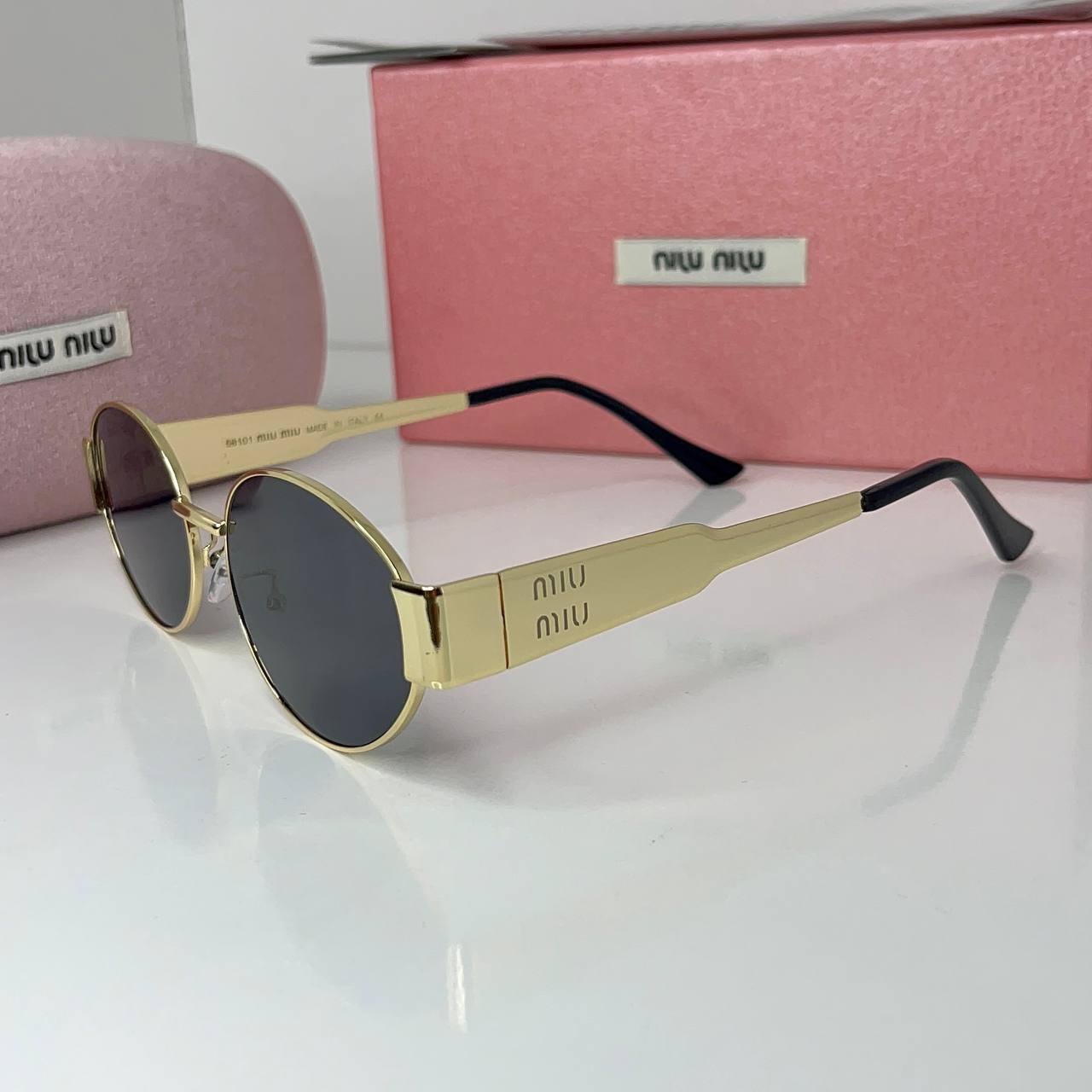 Miu Miu Vision Noire