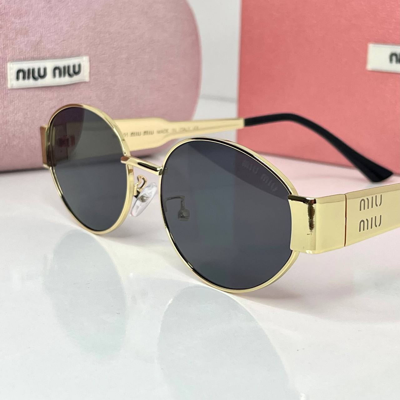 Miu Miu Vision Noire