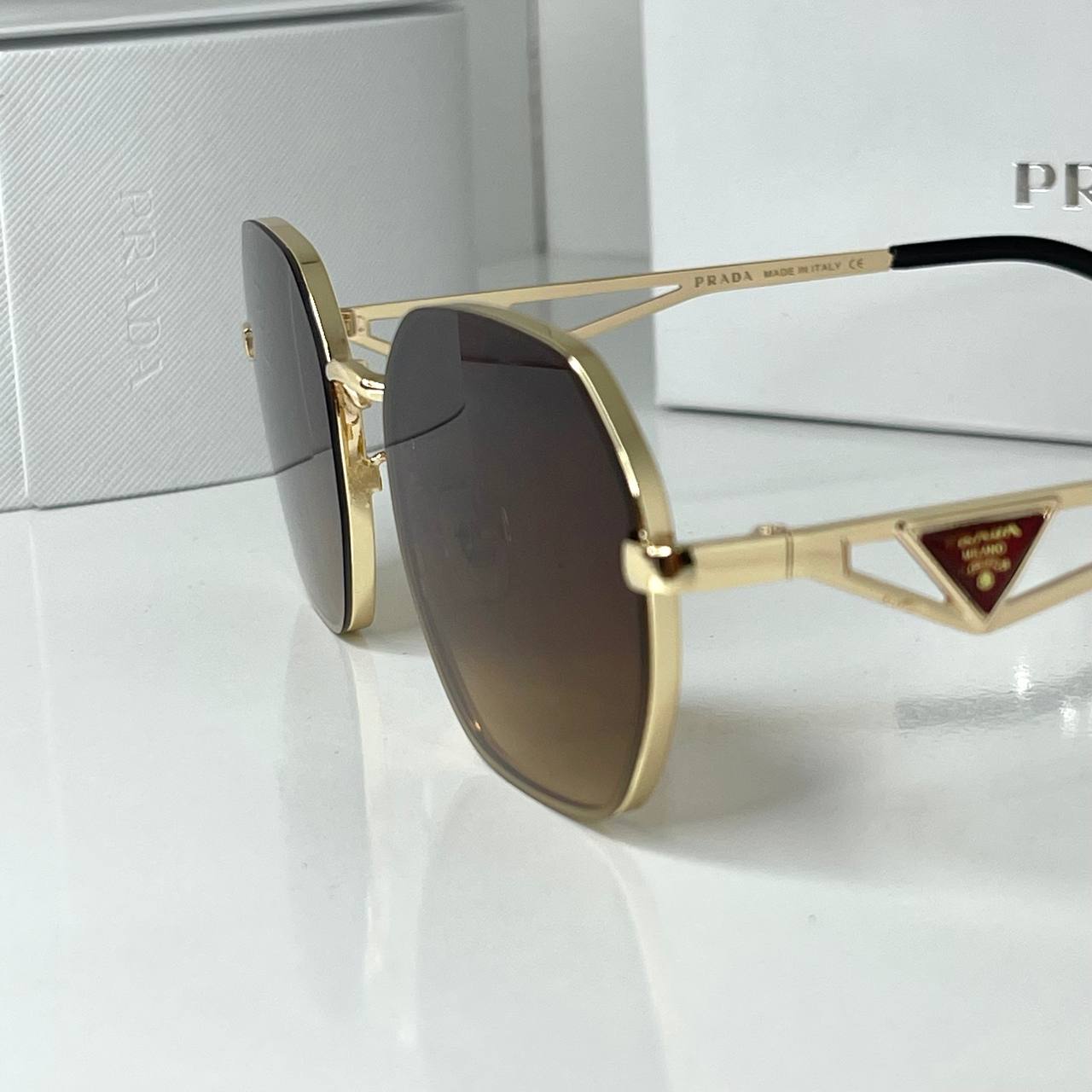 Prada Luna Gold