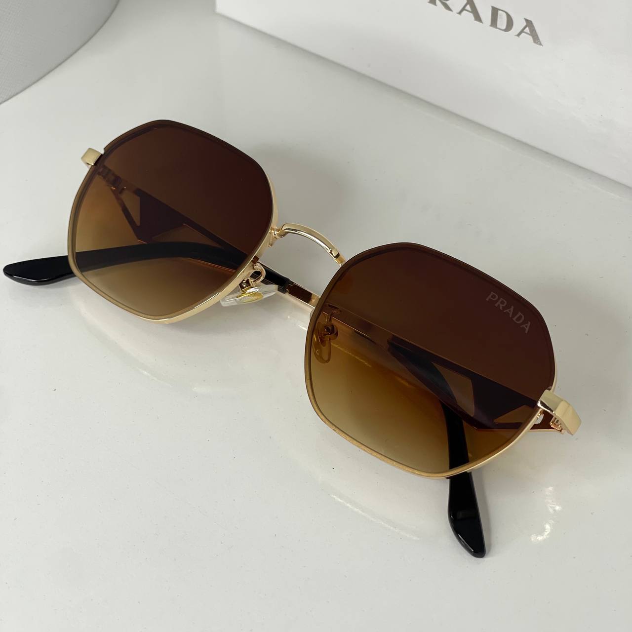 Prada Luna Gold