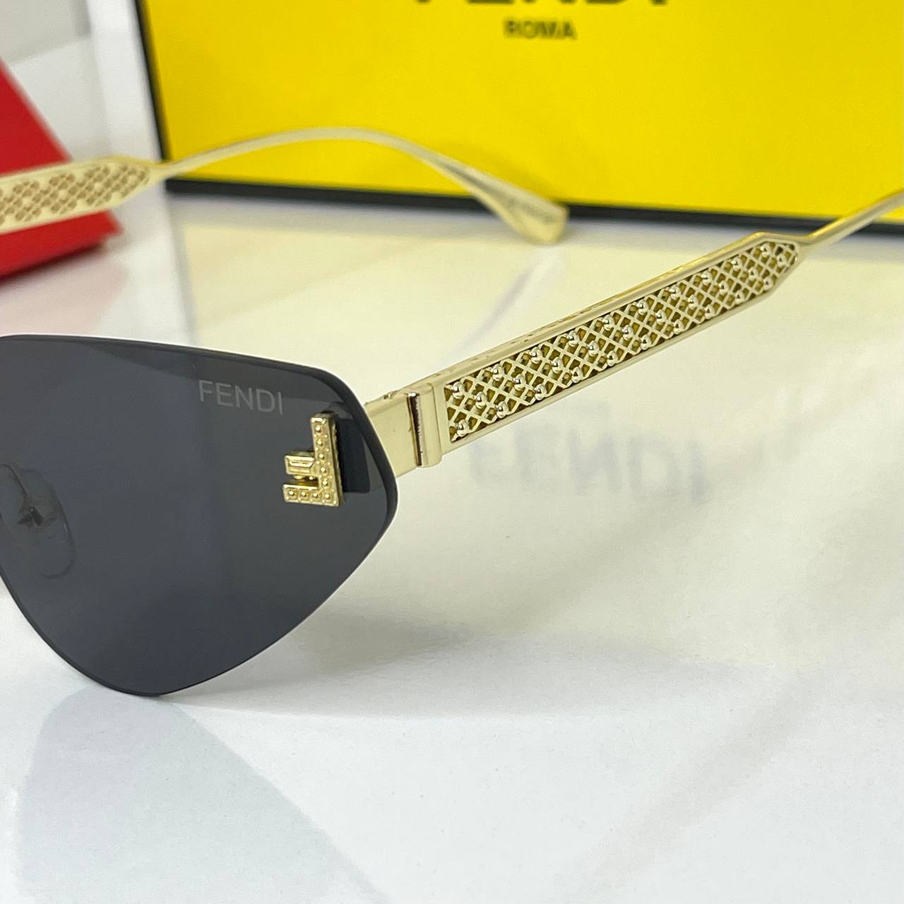 FENDI NOIR