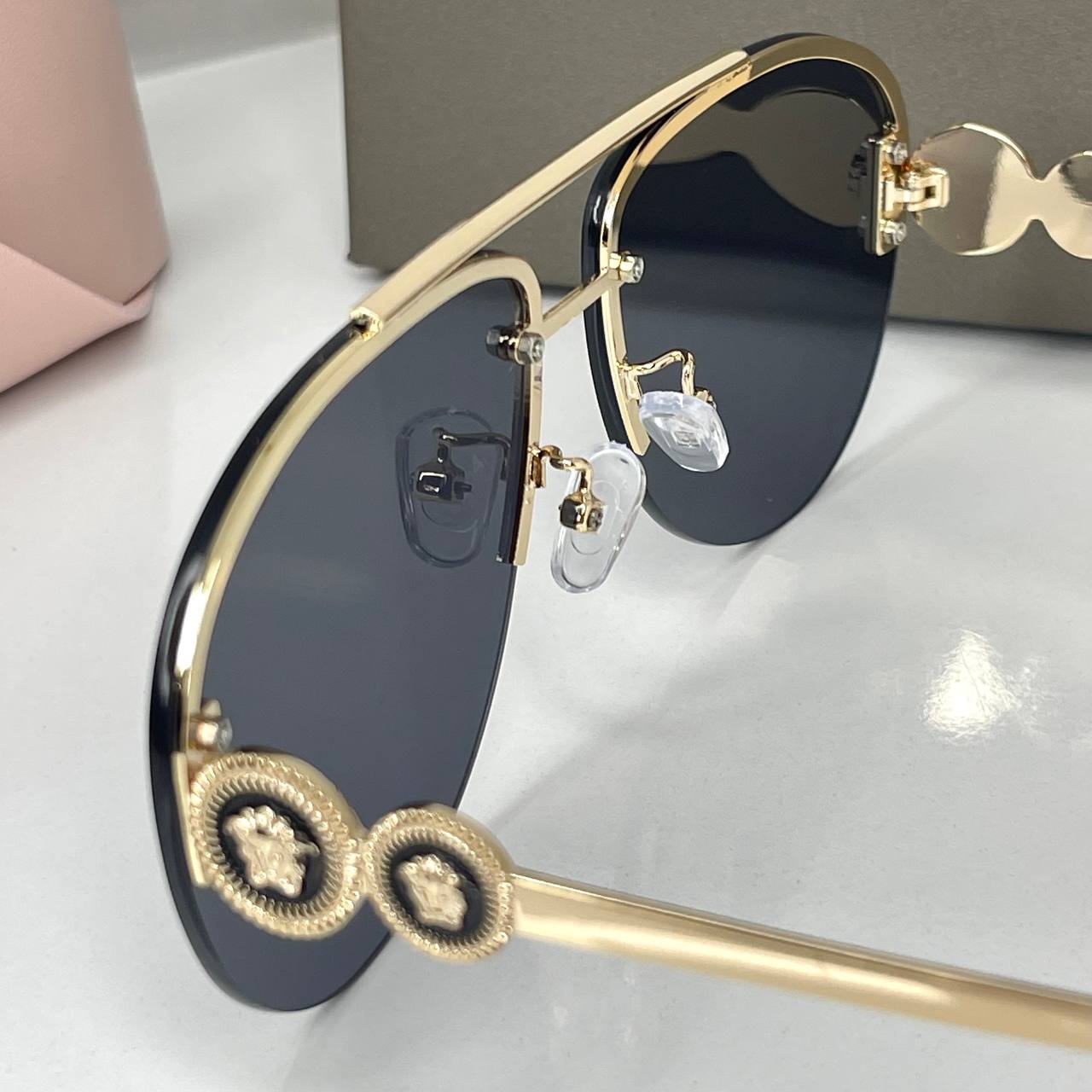Versace Noir Gold