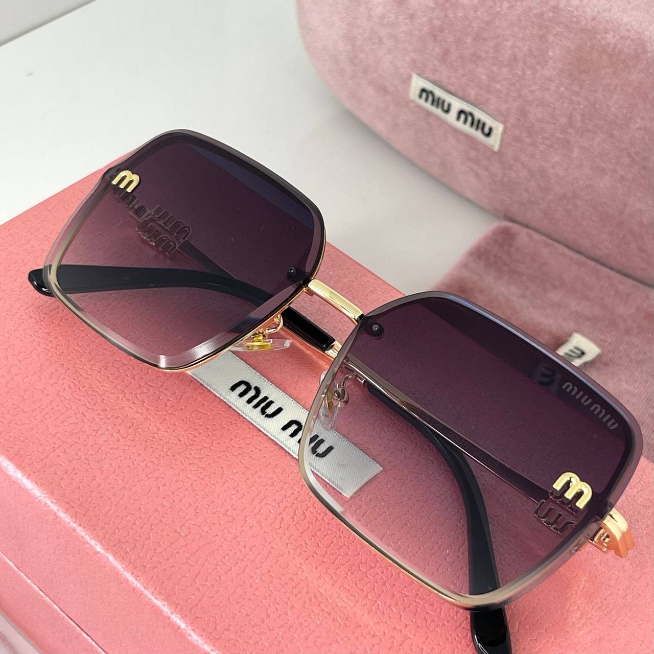 Miu Miu Shine