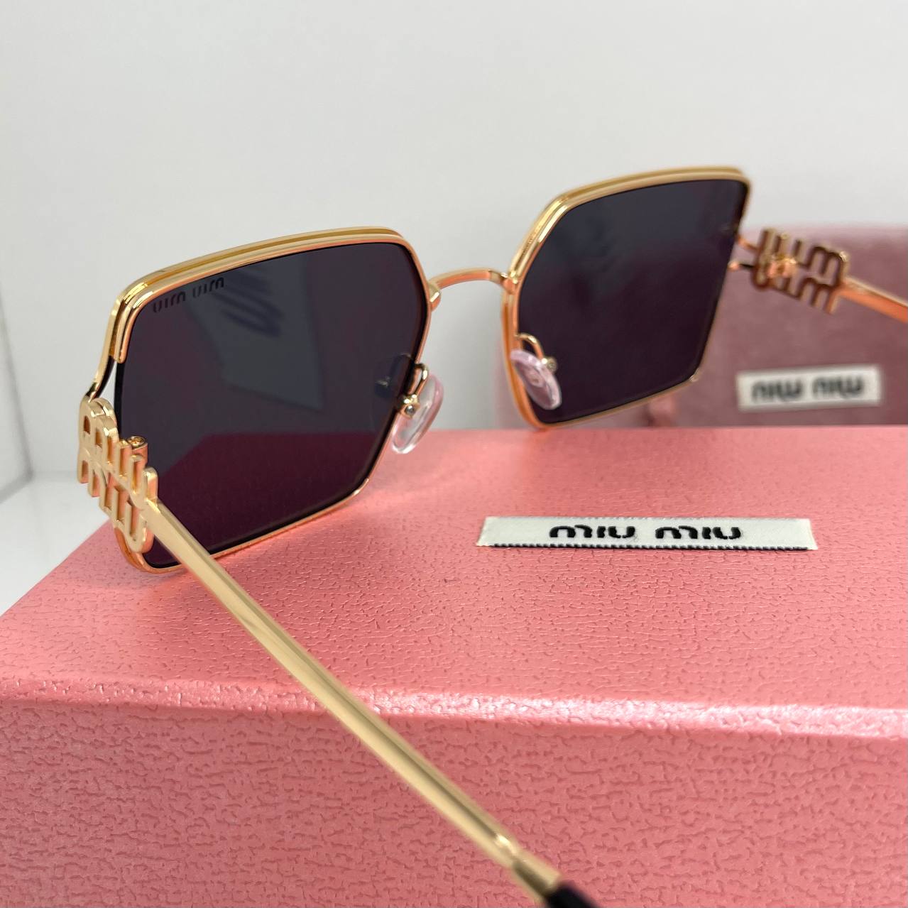 Miu Miu Luxe Noir