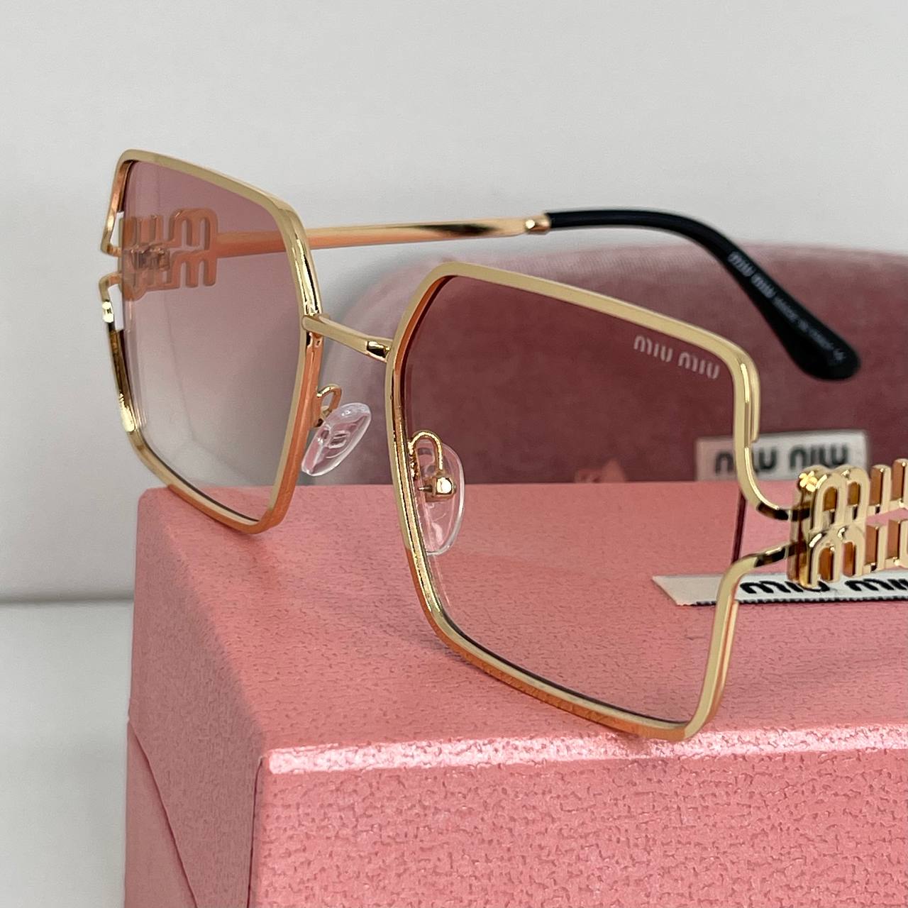 Miu Miu Luxe Pink